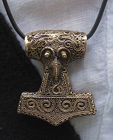 Description: http://upload.wikimedia.org/wikipedia/commons/thumb/1/17/Amulet_Thor%27s_hammer_%28copy_of_find_from_Sk%C3%A5ne%29_2010-07-10.jpg/220px-Amulet_Thor%27s_hammer_%28copy_of_find_from_Sk%C3%A5ne%29_2010-07-10.jpg